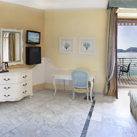 Shelley E Delle Palme, Bw Signature Collection Hotel Lerici