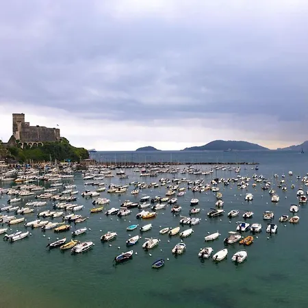 Shelley E Delle Palme, Bw Signature Collection 3* Lerici