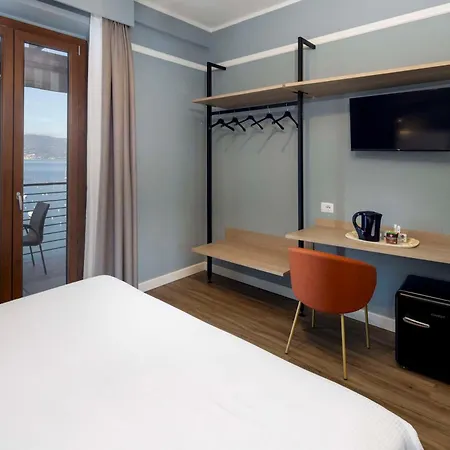 Shelley E Delle Palme, Bw Signature Collection Hotel