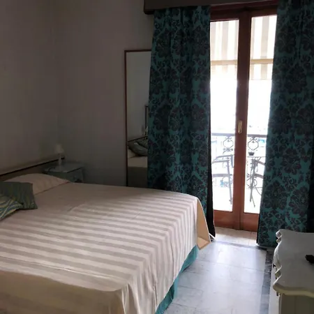 Shelley E Delle Palme, Bw Signature Collection Hotel Lerici
