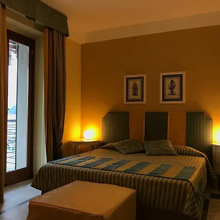 Shelley E Delle Palme, Bw Signature Collection Hotel