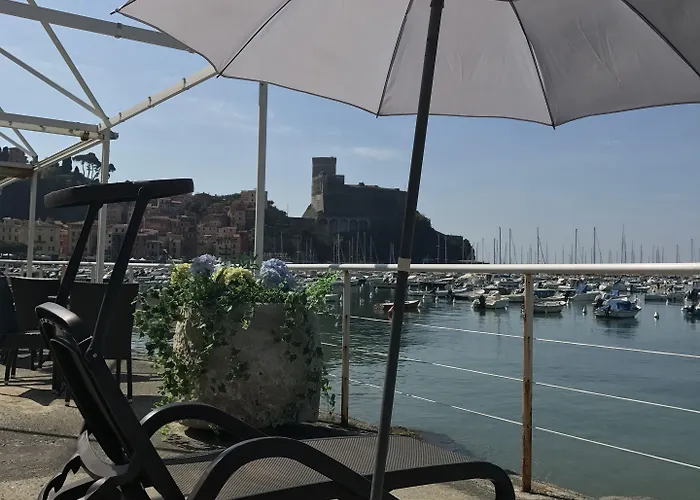 Shelley E Delle Palme, Bw Signature Collection Lerici
