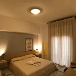 Shelley E Delle Palme, Bw Signature Collection 3* Lerici