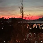 Shelley E Delle Palme, Bw Signature Collection 3* Lerici
