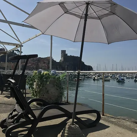 Shelley E Delle Palme, Bw Signature Collection Lerici