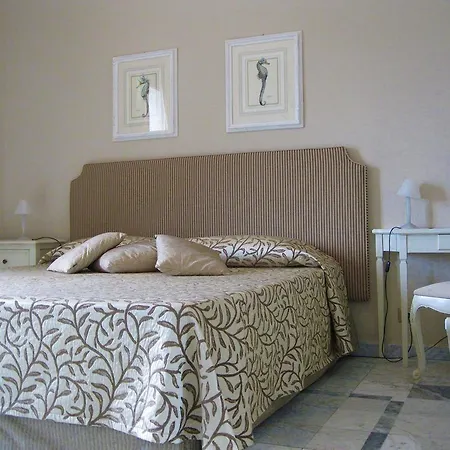 Shelley E Delle Palme, Bw Signature Collection 3*