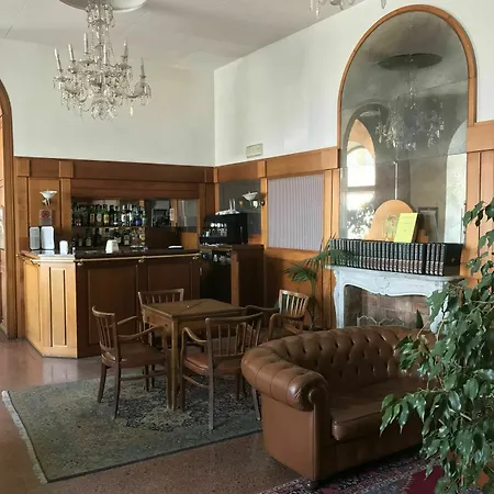 Hotel Shelley E Delle Palme 3*
