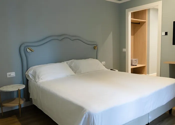 Shelley E Delle Palme, Bw Signature Collection 3* Леричи