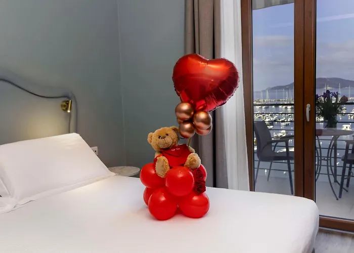 Shelley E Delle Palme, Bw Signature Collection