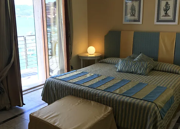 Shelley E Delle Palme, Bw Signature Collection Отель