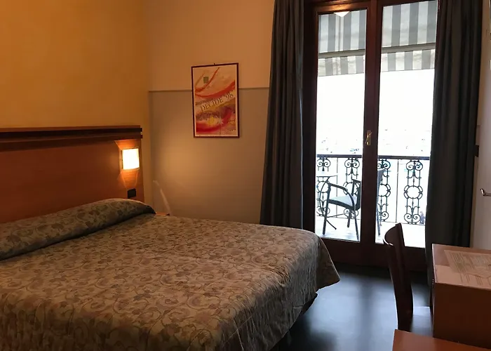 Shelley E Delle Palme, Bw Signature Collection 3*