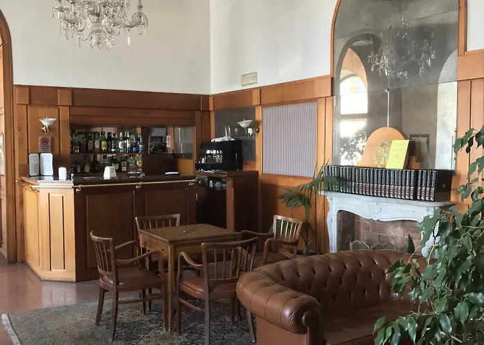 Shelley E Delle Palme, Bw Signature Collection Леричи